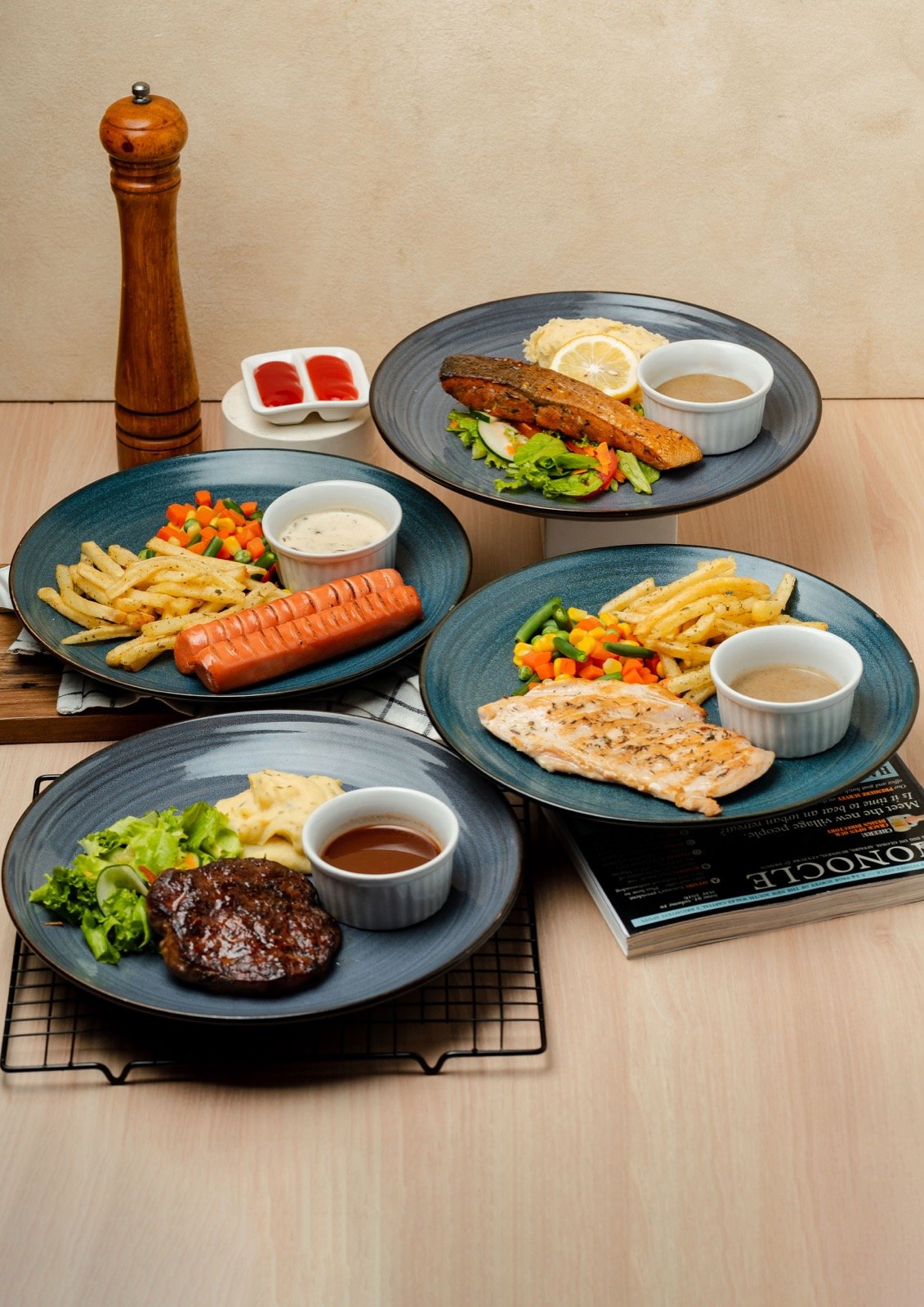 Plated cafe dishes at Bake Up
